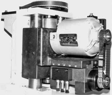 Combination Stepper Motor and DC Traverse Motor